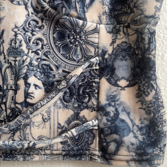 Blue and White Patterned Bustier Top - Picture 5 of 8